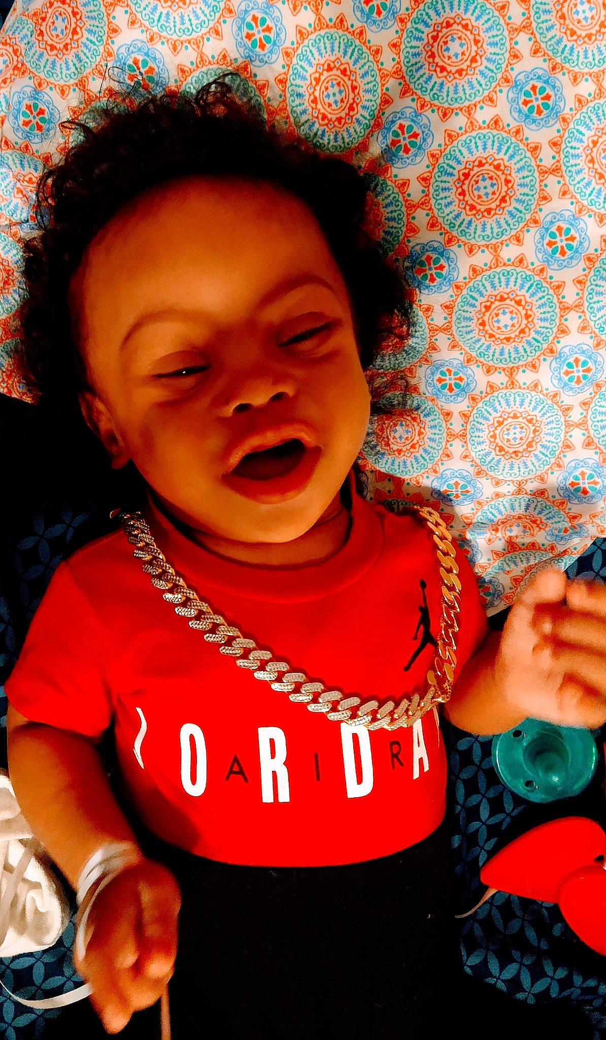 Azai joined the competition — help win amazing prizes! cheek, chin, eye, eyebrow, face, facial_expression, hairstyle, hand, happy, human, human_body, lip, mouth, neck, nose, organ, person, photograph, product, skin