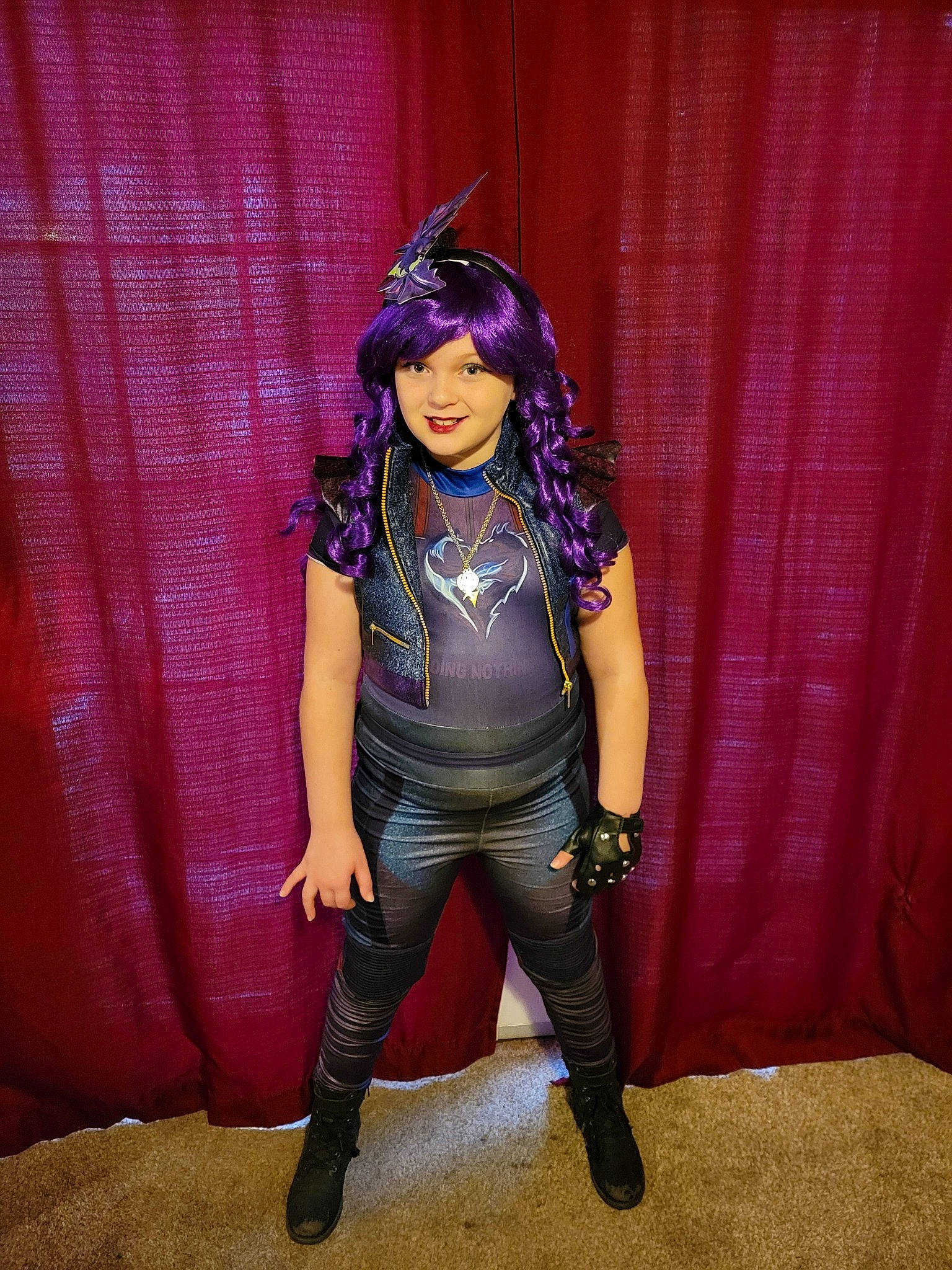 Talulah is registered to the contest to win money with this photo: belt, black_hair, curtain, electric_blue, event, fashion_design, flash_photography, footwear, glove, headwear, high_heels, jewellery, joy, latex, latex_clothing, magenta, necklace, performing_arts, person, pink