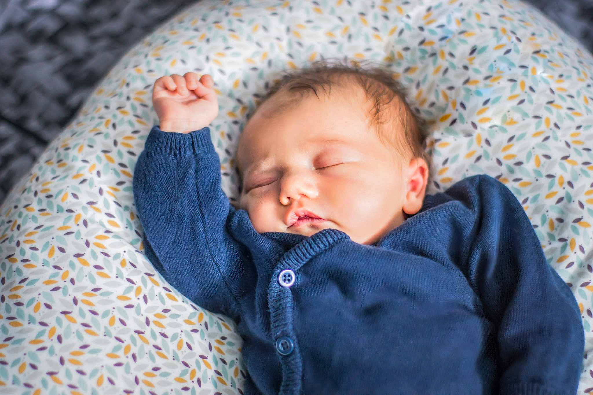 Inyala a rejoint le concours — aidez-le/la à gagner de superbes lots ! azure, baby, baby_sleeping, baby_toddler_clothing, beauty, cheek, child, comfort, eye, head, leaf, linens, mammal, pattern, person, product, skin, sleeve, textile, toddler