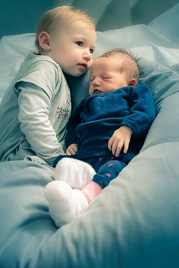 Inyala a rejoint le concours — aidez-le/la à gagner de superbes lots ! baby, baby_toddler_clothing, cheek, comfort, eye, eyebrow, face, facial_expression, finger, flash_photography, gesture, happy, head, iris, nose, organ, person, photograph, skin, smile