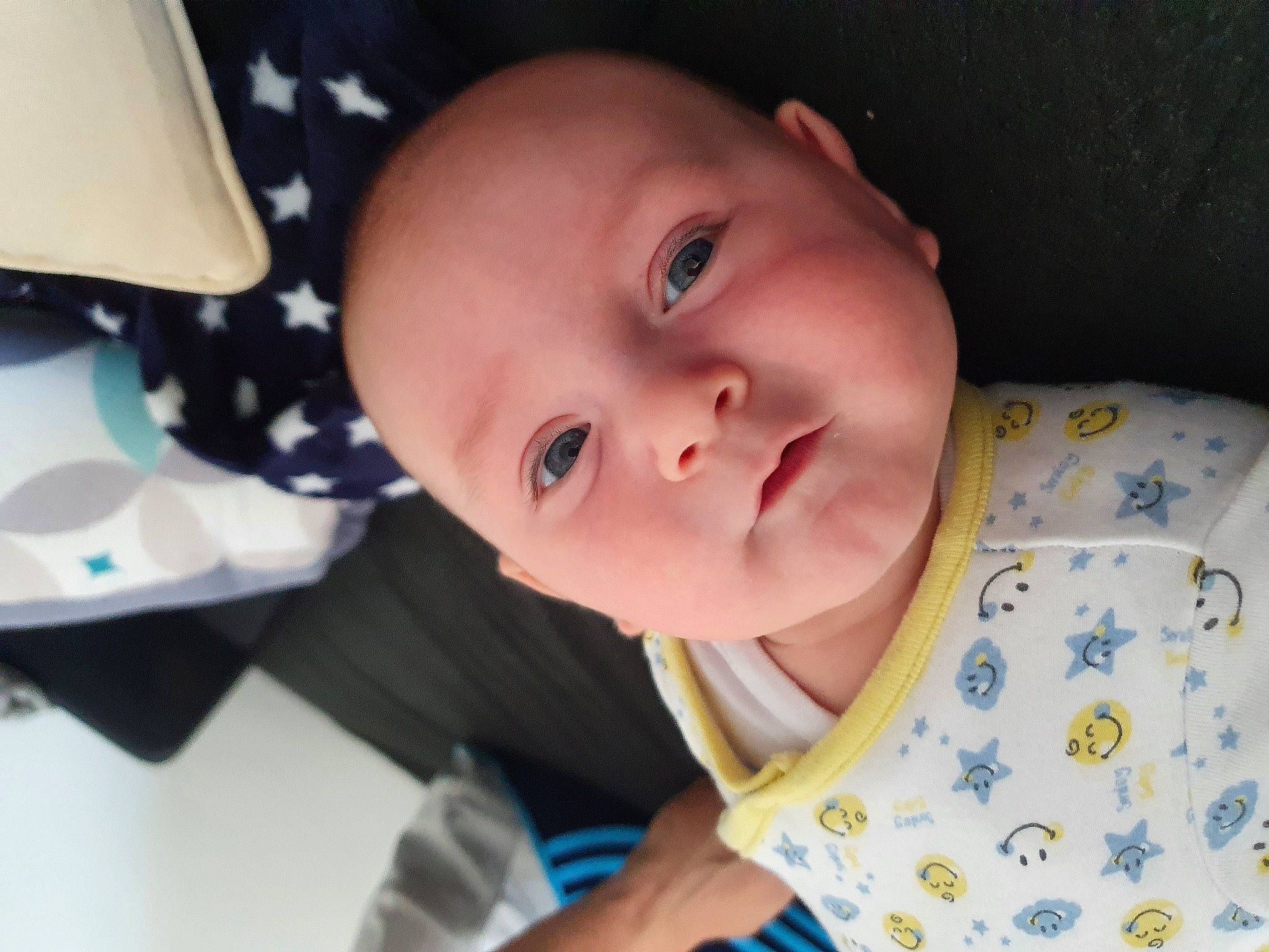 Timéo a rejoint le concours — aidez-le/la à gagner de superbes lots ! baby, baby_products, baby_toddler_clothing, cheek, child, chin, clothing, eye, eyebrow, eyelash, finger, happy, iris, lip, mouth, nose, person, skin, sleeve, smile