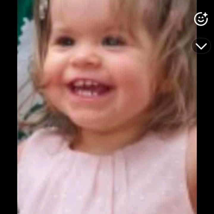 Angela participe au concours pour gagner de l'argent avec cette photo : baby, babylaughing, bodypart, face, happy, head, laughing, mouth, person, photography, portrait, smile, teeth