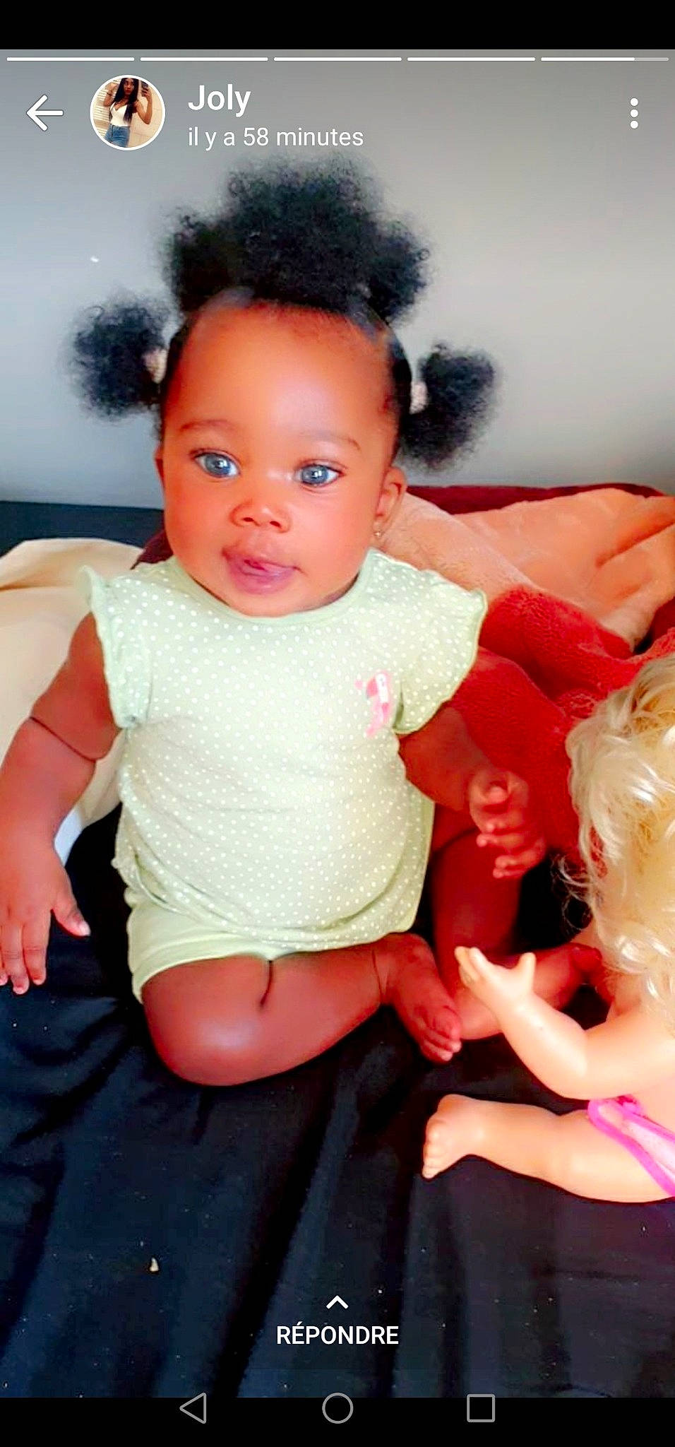 Elyanna participe au concours pour gagner de l'argent avec cette photo : baby_toddler_clothing, cheek, eye, eyelash, face, flash_photography, hairstyle, hand, happy, head, human_body, leg, lip, muscle, neck, nose, organ, person, skin, sleeve