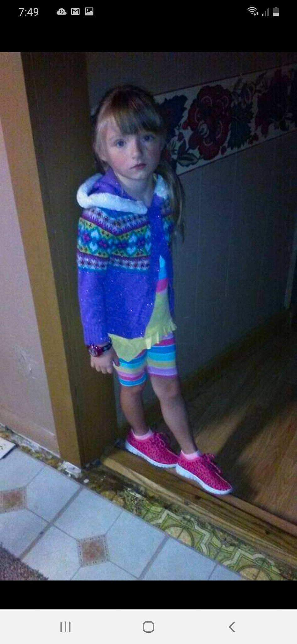 Rilee is registered to the contest to win money with this photo: baby_toddler_clothing, calf, electric_blue, eye, fashion_design, floor, hair, head, human_body, human_leg, knee, leg, person, shoe, sleeve, sneakers, sock, sportswear, textile, thigh