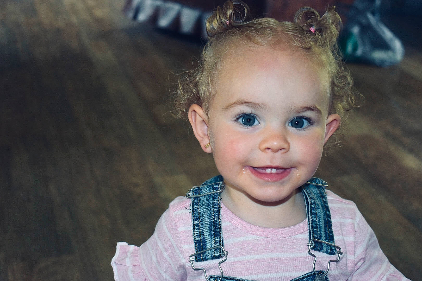 Annabeth is registered to the contest to win money with this photo: baby, baby_toddler_clothing, child, electric_blue, eye, eyebrow, eyelash, flash_photography, fun, grass, hair, happy, head, iris, joy, leisure, lip, person, skin, smile