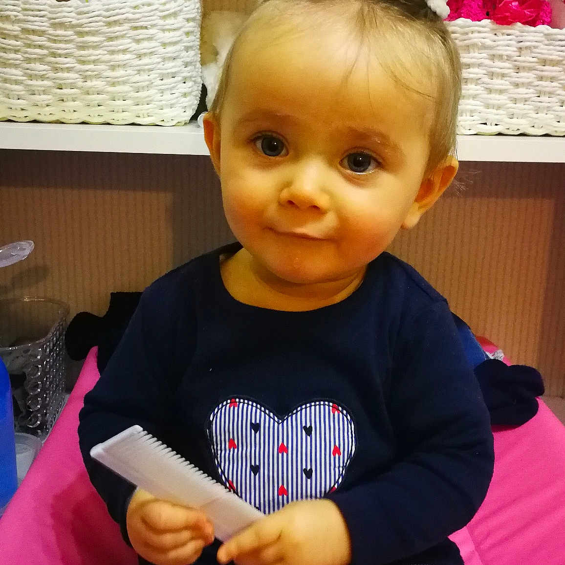 Miya participe au concours pour gagner de l'argent avec cette photo : cheek, child, day, fun, girl, infant, person, play, product, sitting, skin, toddler