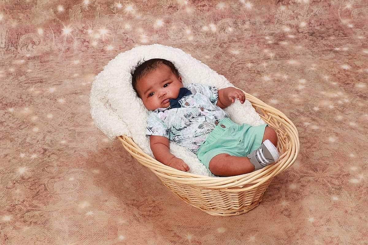 Noel joined the competition — help win amazing prizes! baby, baby_products, baby_sleeping, baby_toddler_clothing, basket, child, circle, comfort, fun, grass, hand, happy, infant_bed, leisure, mammal, people_in_nature, person, sitting, skin, toddler