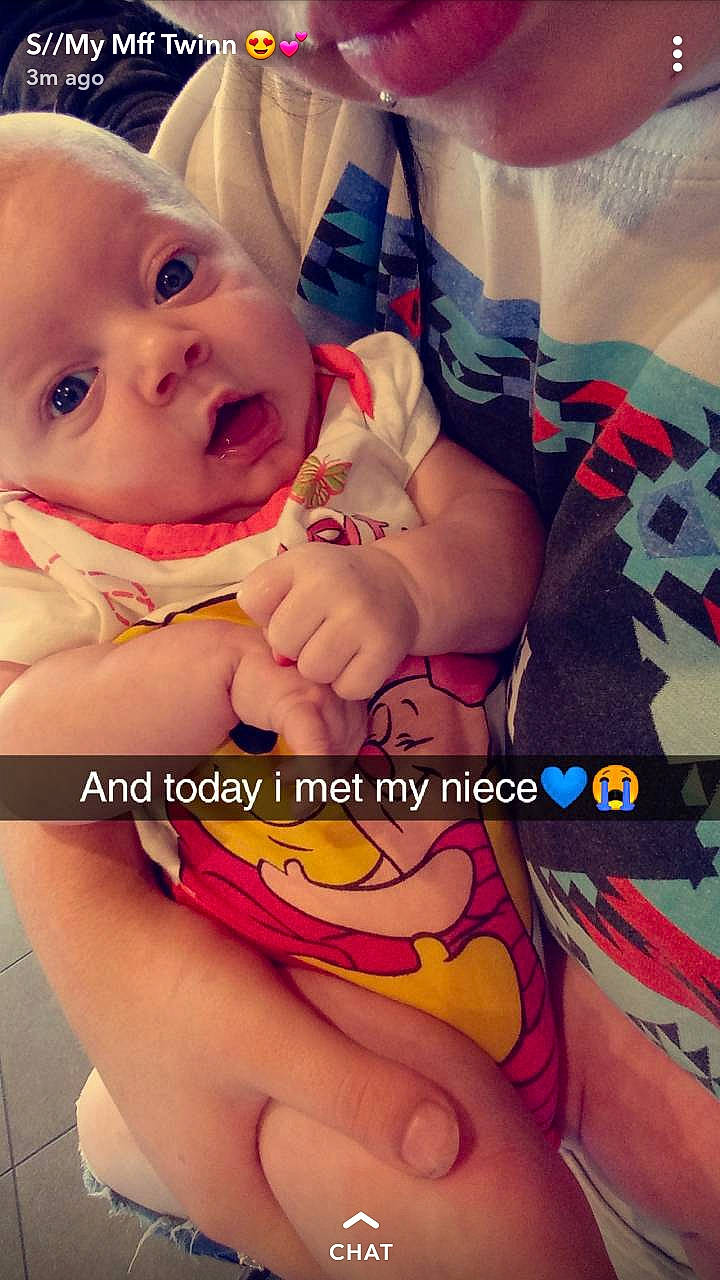 Kali is registered to the contest to win money with this photo: abdomen, arm, baby, cheek, child, finger, hand, happy, leg, mouth, neck, nose, person, photo_caption, photography, product, selfie, skin, thigh, thumb