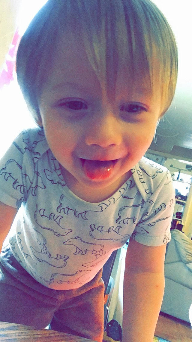 Enzo is registered to the contest to win money with this photo: beauty, bob_cut, cheek, child, chin, cool, eye, face, facial_expression, forehead, hair, hairstyle, head, jaw, lip, mouth, nose, person, skin, smile