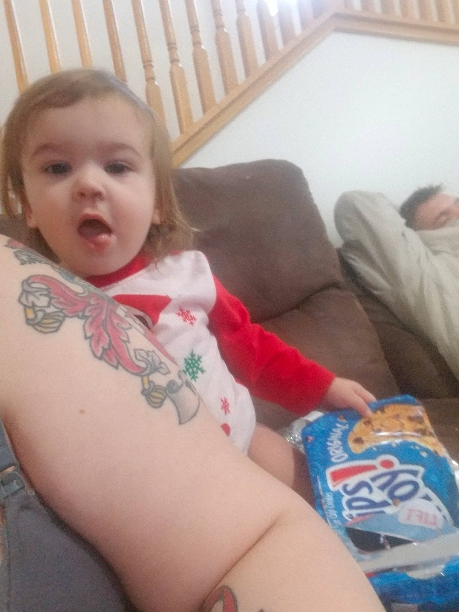 Grayson is registered to the contest to win money with this photo: abdomen, arm, cheek, chest, child, finger, girl, hand, human_hair_color, joint, leg, mouth, neck, person, product, skin, thigh, toddler, trunk