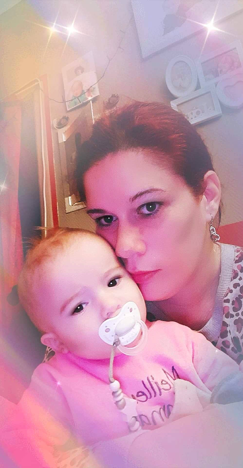 Melody participe au concours pour gagner de l'argent avec cette photo : beauty, cheek, child, eye, eyebrow, face, forehead, girl, hairstyle, head, human_hair_color, infant, lip, mouth, nose, person, pink, product, purple, skin