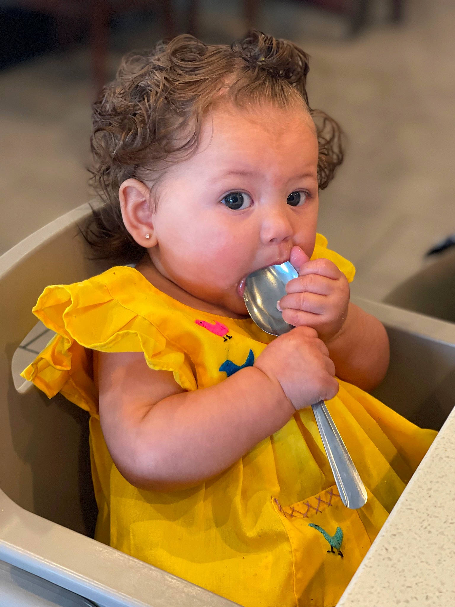 Memphis is registered to the contest to win money with this photo: baby, baby_products, baby_toddler_clothing, cheek, child, finger, fun, happy, iris, leisure, nose, person, plastic, play, recreation, room, sitting, skin, surprise, t_shirt