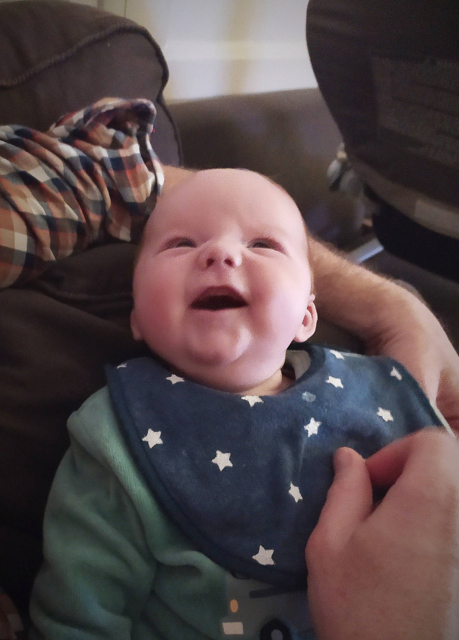 Elliot participe au concours pour gagner de l'argent avec cette photo : baby, baby_toddler_clothing, cheek, chin, collar, comfort, face, finger, fun, gesture, happy, head, iris, lip, mouth, person, product, skin, sleeve, smile