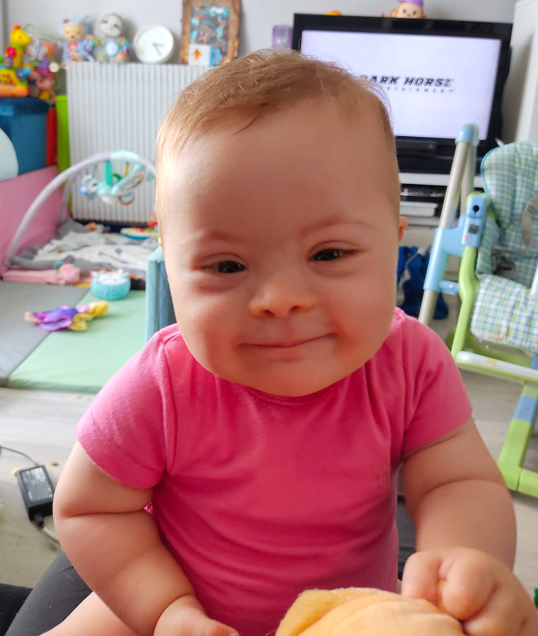 Keyla participe au concours pour gagner de l'argent avec cette photo : baby, child, joy, person, smile, toddler