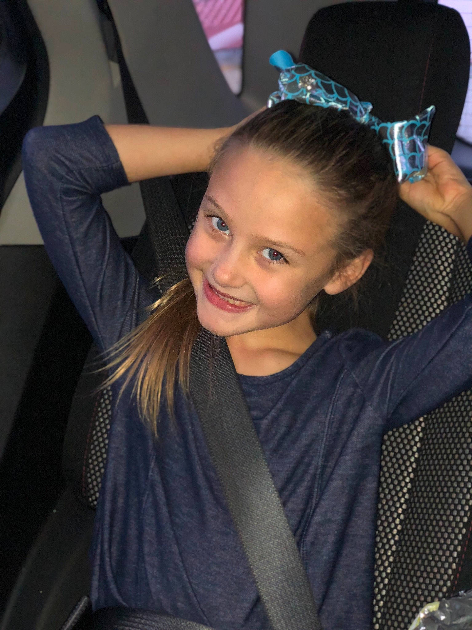 Adyson is registered to the contest to win money with this photo: beauty, black_hair, brown_hair, cool, ear, fashion, fashion_accessory, forehead, fun, girl, hair, hair_accessory, hairstyle, head, headgear, headpiece, human_hair_color, joy, long_hair, person