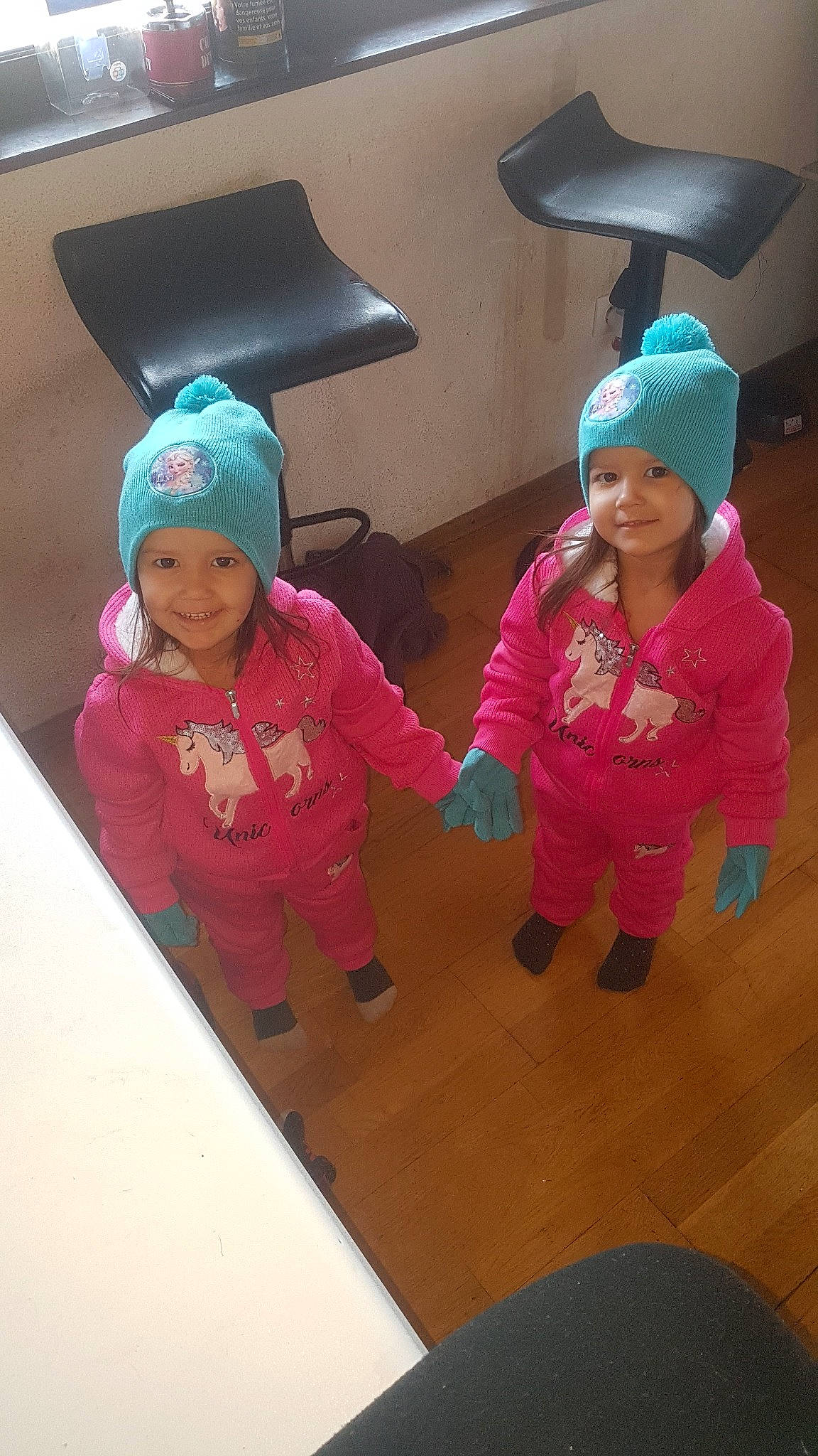 Nina Et Mia a rejoint le concours — aidez-le/la à gagner de superbes lots ! child, fun, headgear, headwear, joy, person, pink, toddler