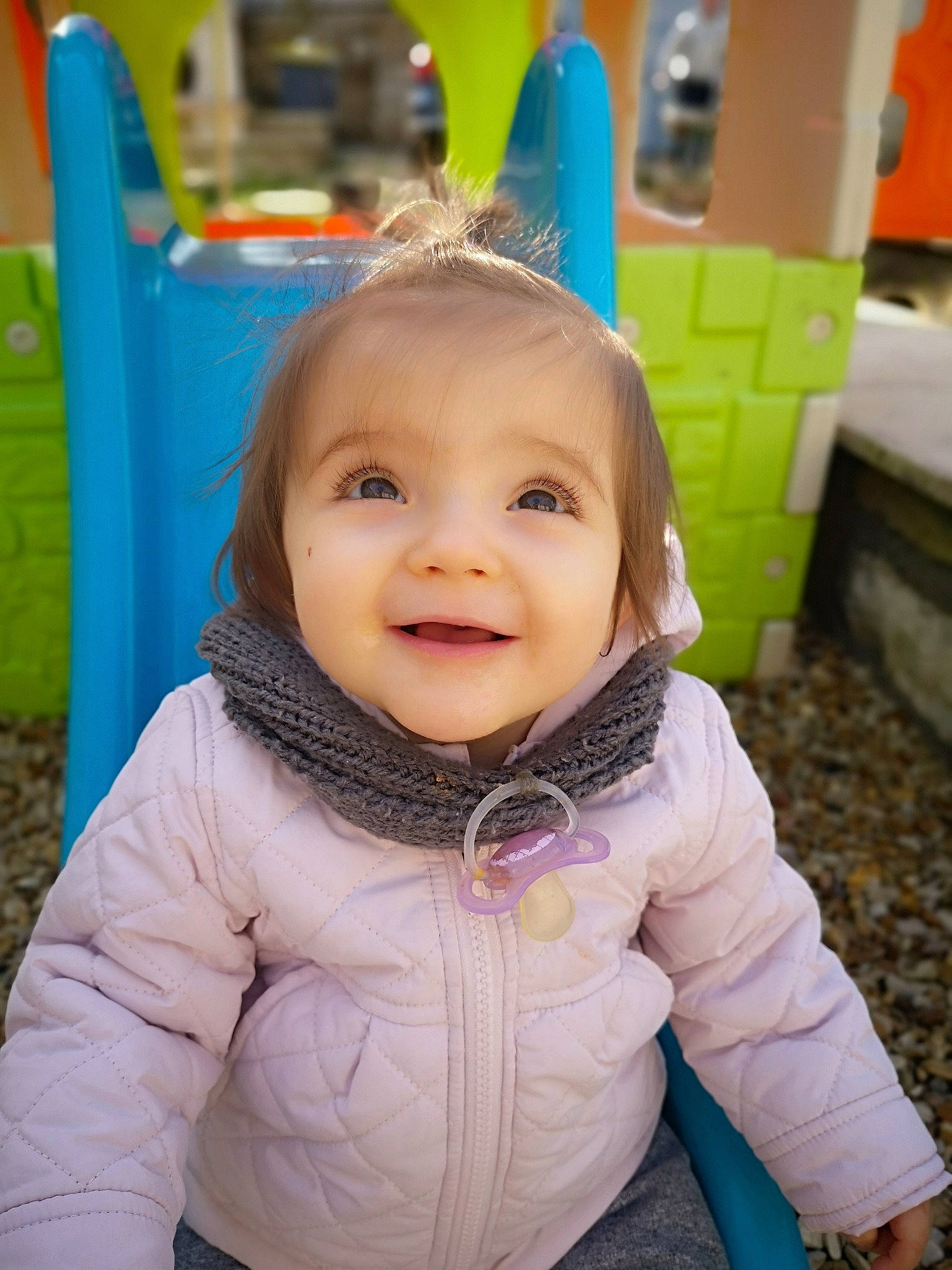 Carla a rejoint le concours — aidez-le/la à gagner de superbes lots ! baby, cheek, child, ear, eye, face, fun, happy, head, joy, person, play, skin, smile, toddler