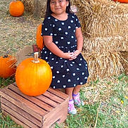 Ezmeralda is registered to the contest to win money with this photo: