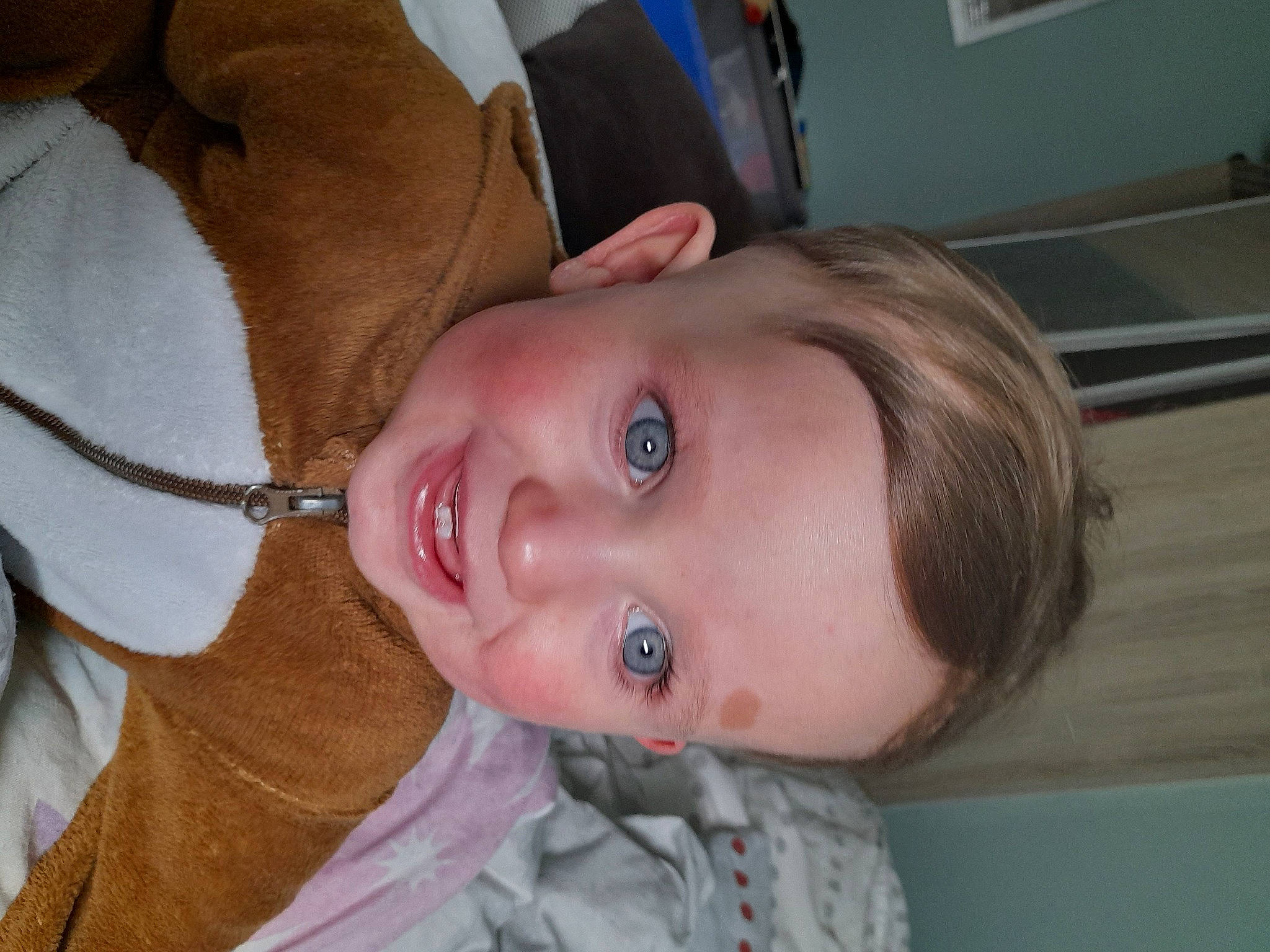 Maylan participe au concours pour gagner de l'argent avec cette photo : cheek, chest, chin, ear, eyebrow, eyelash, forehead, fun, happy, headgear, iris, jaw, joy, lip, mouth, neck, nose, person, skin, smile