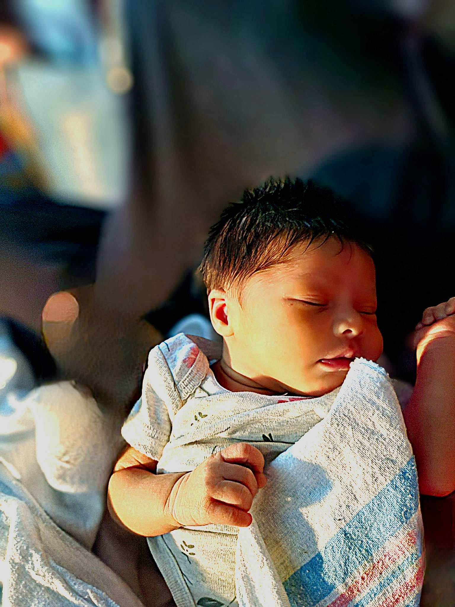 Khalia is registered to the contest to win money with this photo: baby, black_hair, child, comfort, elbow, flash_photography, fun, happy, leisure, luxury_vehicle, mammal, nap, person, portrait_photography, recreation, sitting, t_shirt, toddler, vacation