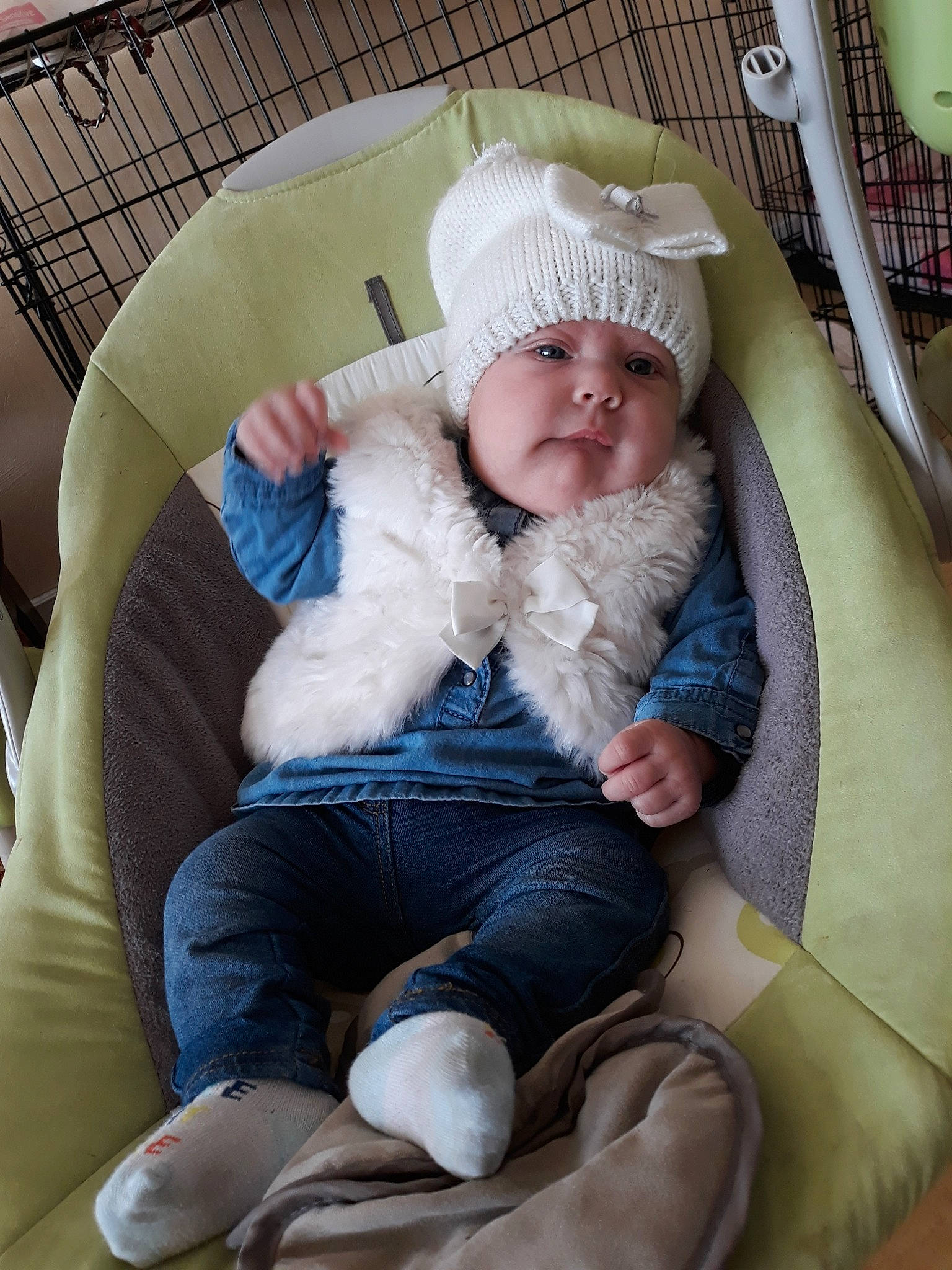 Romy a rejoint le concours — aidez-le/la à gagner de superbes lots ! baby, child, person, toddler