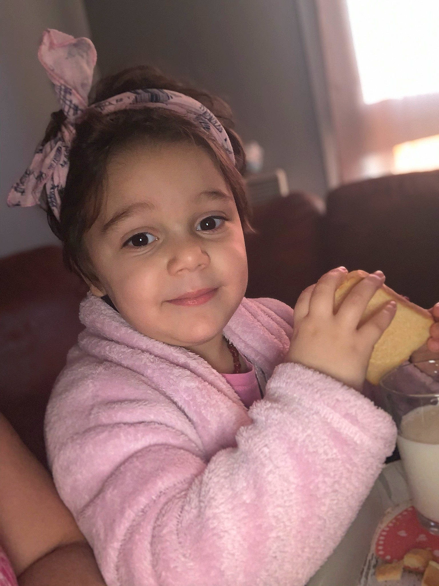 Emna participe au concours pour gagner de l'argent avec cette photo : baby, beauty, cheek, child, ear, eye, face, head, iris, joy, nose, person, pink, skin, smile, toddler