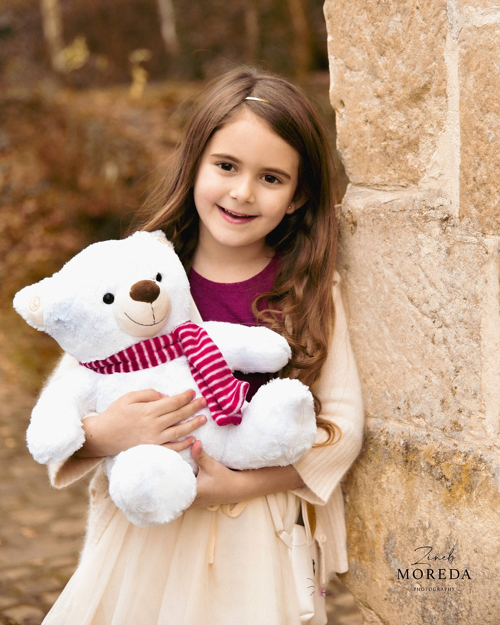 Gioia participe au concours pour gagner de l'argent avec cette photo : beauty, child, clothing, dress, event, face, fawn, flash_photography, happy, head, joy, long_hair, person, photograph, pink, skin, sleeve, smile, standing, street_fashion