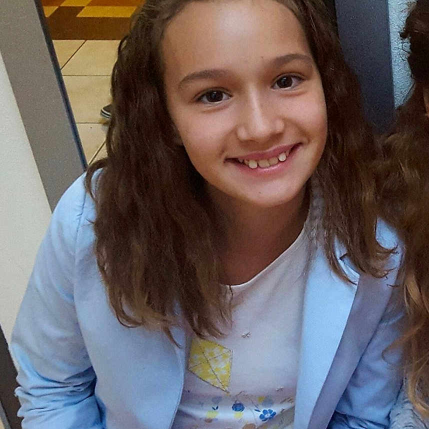 Chloé a rejoint le concours — aidez-le/la à gagner de superbes lots !