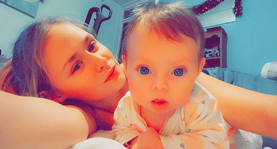 Lyra is registered to the contest to win money with this photo: baby, baby_toddler_clothing, cheek, comfort, ear, eyebrow, eyelash, facial_expression, finger, fun, gesture, happy, iris, leisure, lip, mouth, nose, person, skin, surprise