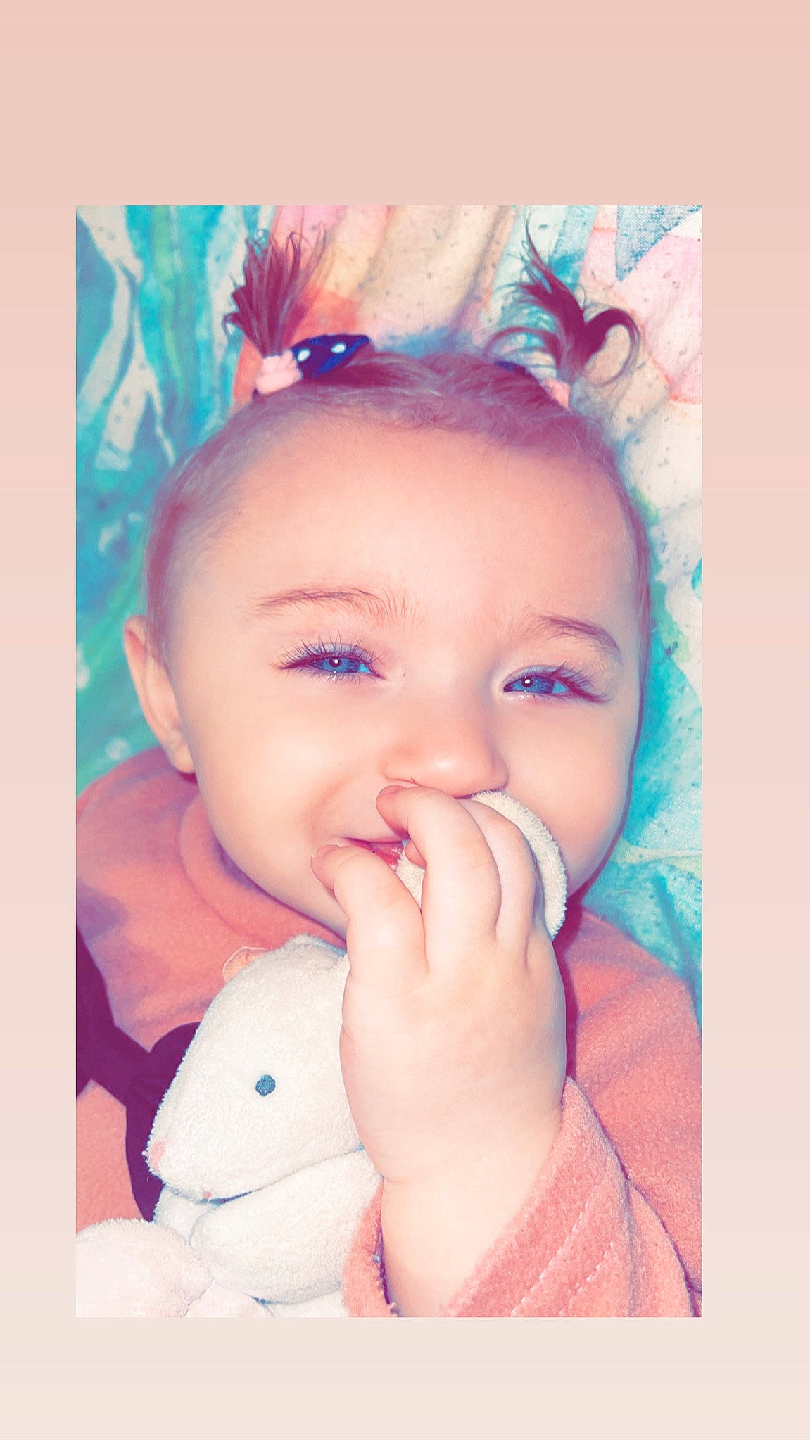 Loredana participe au concours pour gagner de l'argent avec cette photo : baby, baby_toddler_clothing, cheek, ear, eyebrow, eyelash, face, flash_photography, gesture, happy, iris, lip, nail, nose, person, pink, purple, skin, smile, toddler