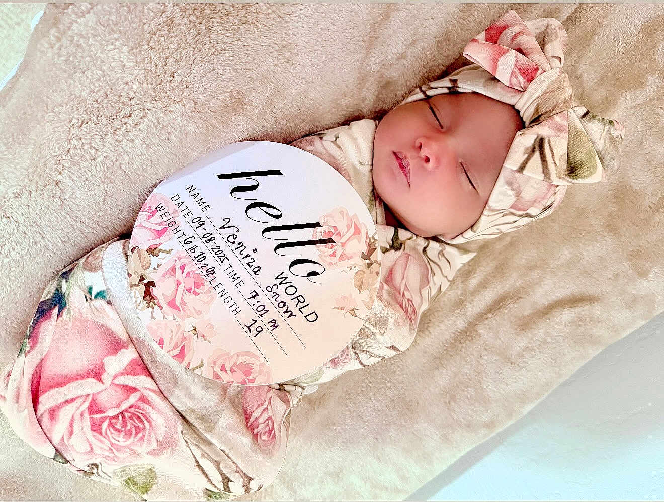 Veniza Snow is registered to the contest to win money with this photo: newborn, baby, sleeping, blanket, headband, floral_pattern, infant, soft_texture, birth_announcement, card, peaceful, swaddled, cute, portrait, indoors, closeup, skin, face, resting, cozy