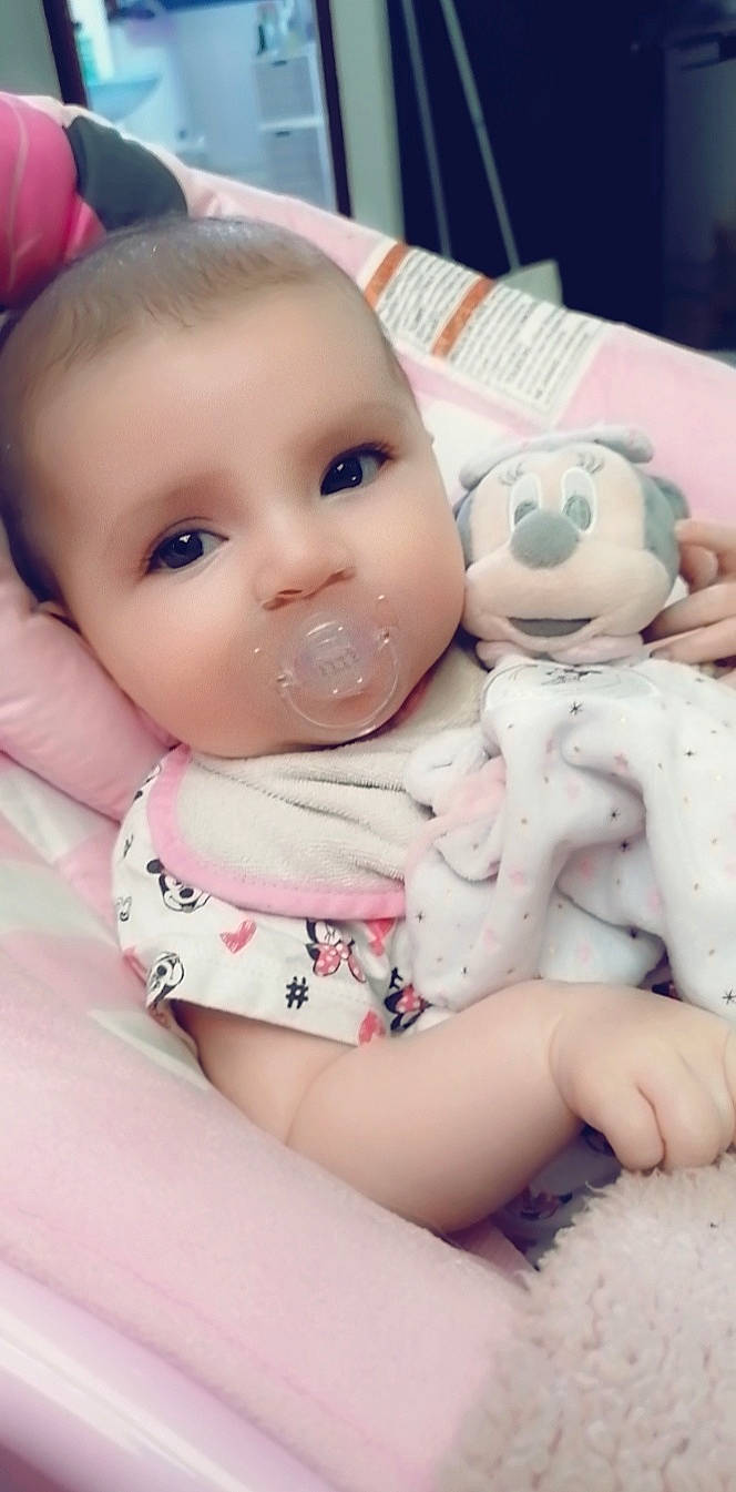 Chelsy participe au concours pour gagner de l'argent avec cette photo : baby, cheek, child, doll, eye, face, head, lip, mouth, person, pink, skin, smile, toddler, toy