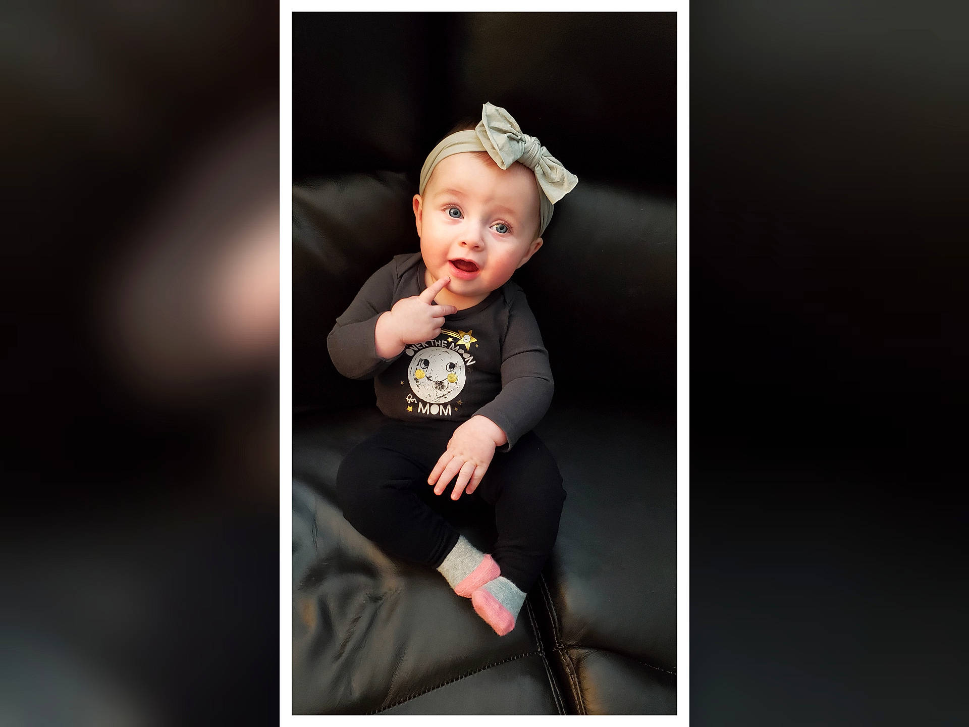 Scarlett is registered to the contest to win money with this photo: baby, child, child_model, flash_photography, person, photo_shoot, photograph, photography, portrait, portrait_photography, smile, stock_photography, surprise, toddler