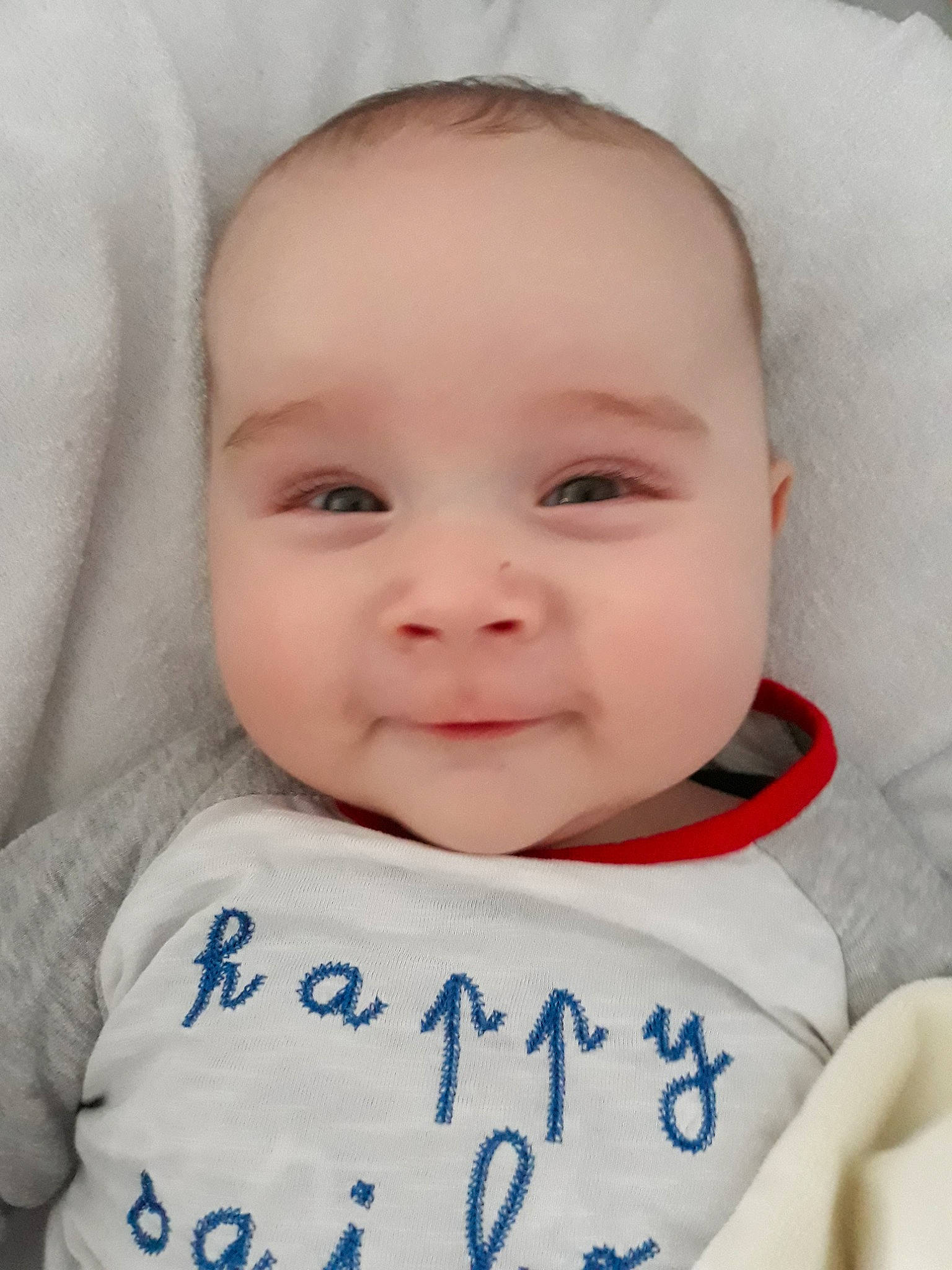 Noé a rejoint le concours — aidez-le/la à gagner de superbes lots ! baby, baby_making_funny_faces, cheek, child, chin, eye, face, facial_expression, forehead, head, lip, mouth, nose, person, skin, smile, toddler