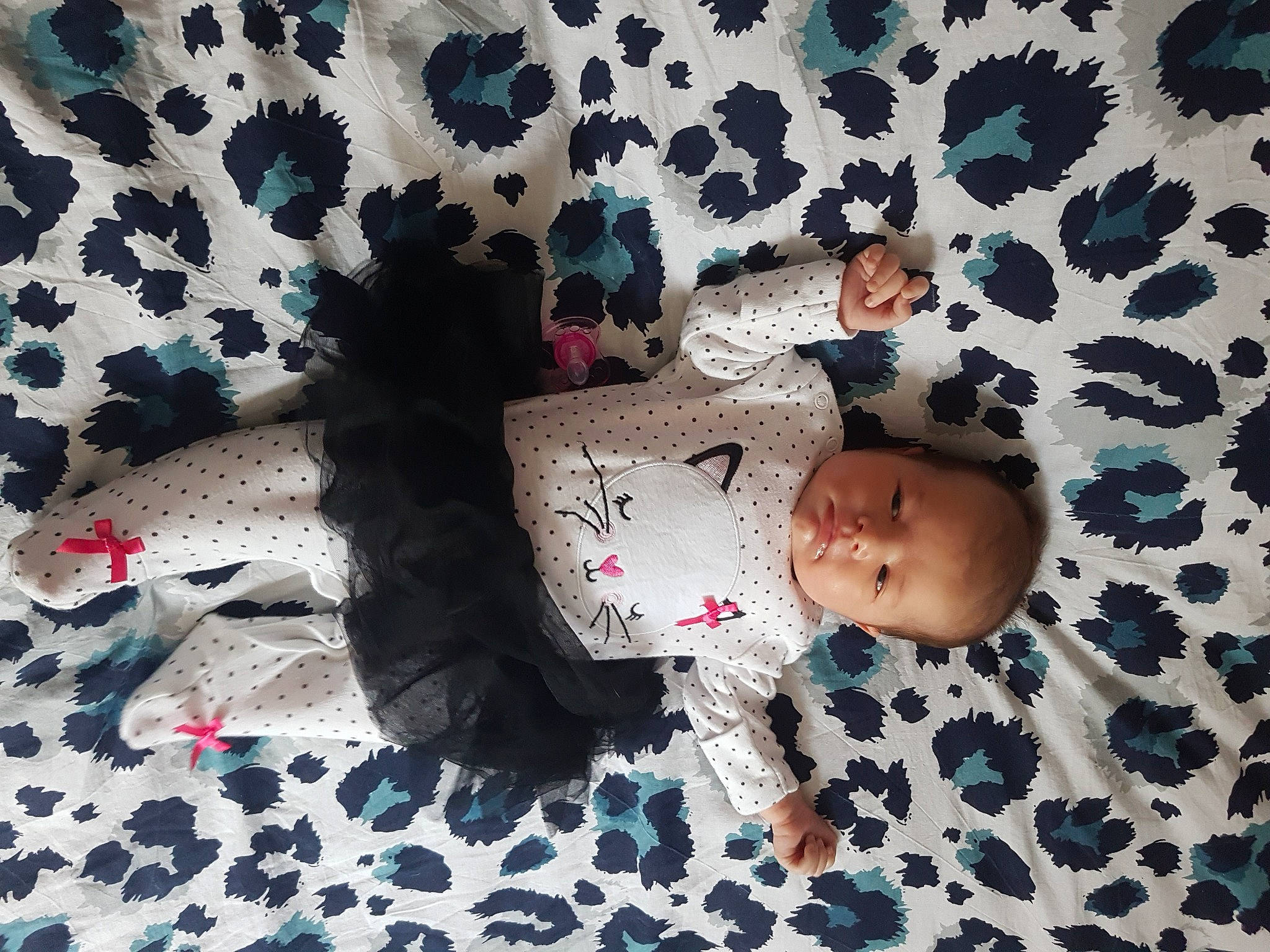 Anaëlle a rejoint le concours — aidez-le/la à gagner de superbes lots ! baby, child, pattern, person, toddler