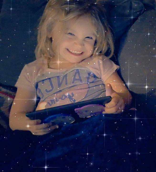 Journi is registered to the contest to win money with this photo: astronomical_object, cheek, electric_blue, event, eye, facial_expression, fictional_character, flash_photography, fun, hair, happy, head, human_body, joy, person, product, sky, smile, space, toddler