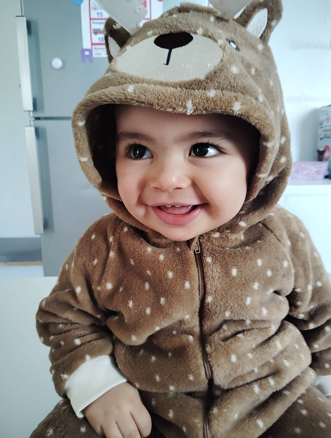 Mahdi participe au concours pour gagner de l'argent avec cette photo : baby, baby_laughing, baby_toddler_clothing, cap, cheek, child, clothing, cool, face, fashion_accessory, flash_photography, fun, happy, headgear, headwear, joy, outerwear, person, skin, sleeve