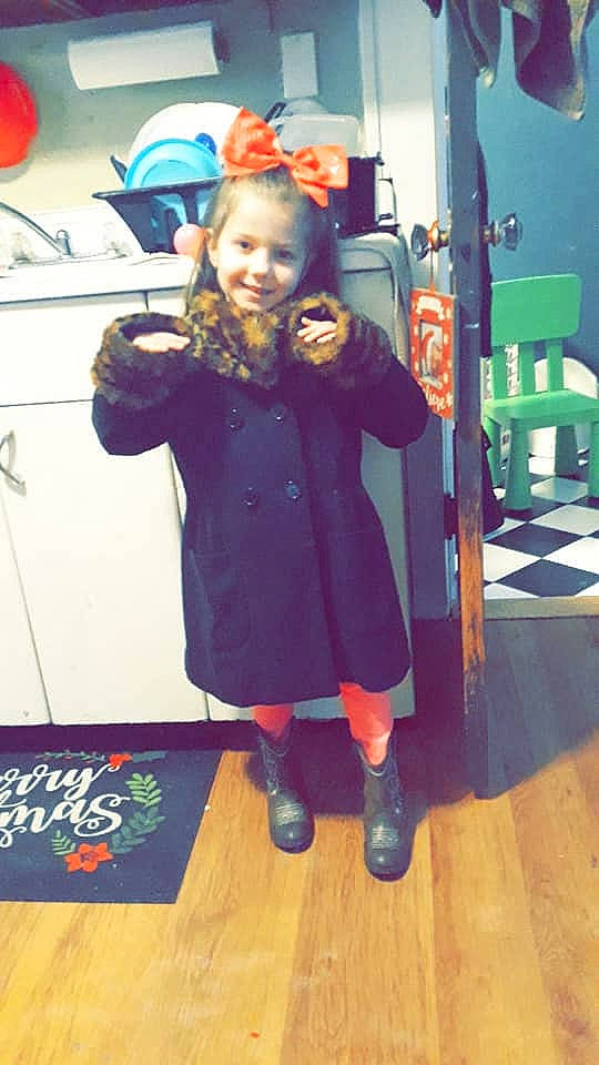 Lana is registered to the contest to win money with this photo: fashion_accessory, footwear, fun, jacket, joy, outerwear, person, photography, selfie, shoe, snapshot