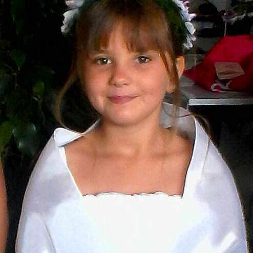 Lola participe au concours pour gagner de l'argent avec cette photo :