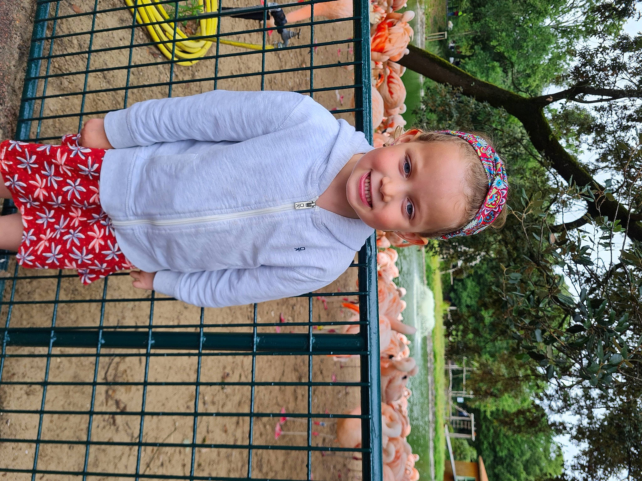 Salomé participe au concours pour gagner de l'argent avec cette photo : baby_laughing, baby_toddler_clothing, beauty, child, face, fun, grass, happy, joy, leisure, mesh, pattern, person, pink, plaid, plant, play, sky, smile, summer