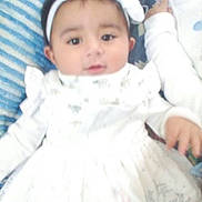 Aane Fatima is registered to the contest to win money with this photo: