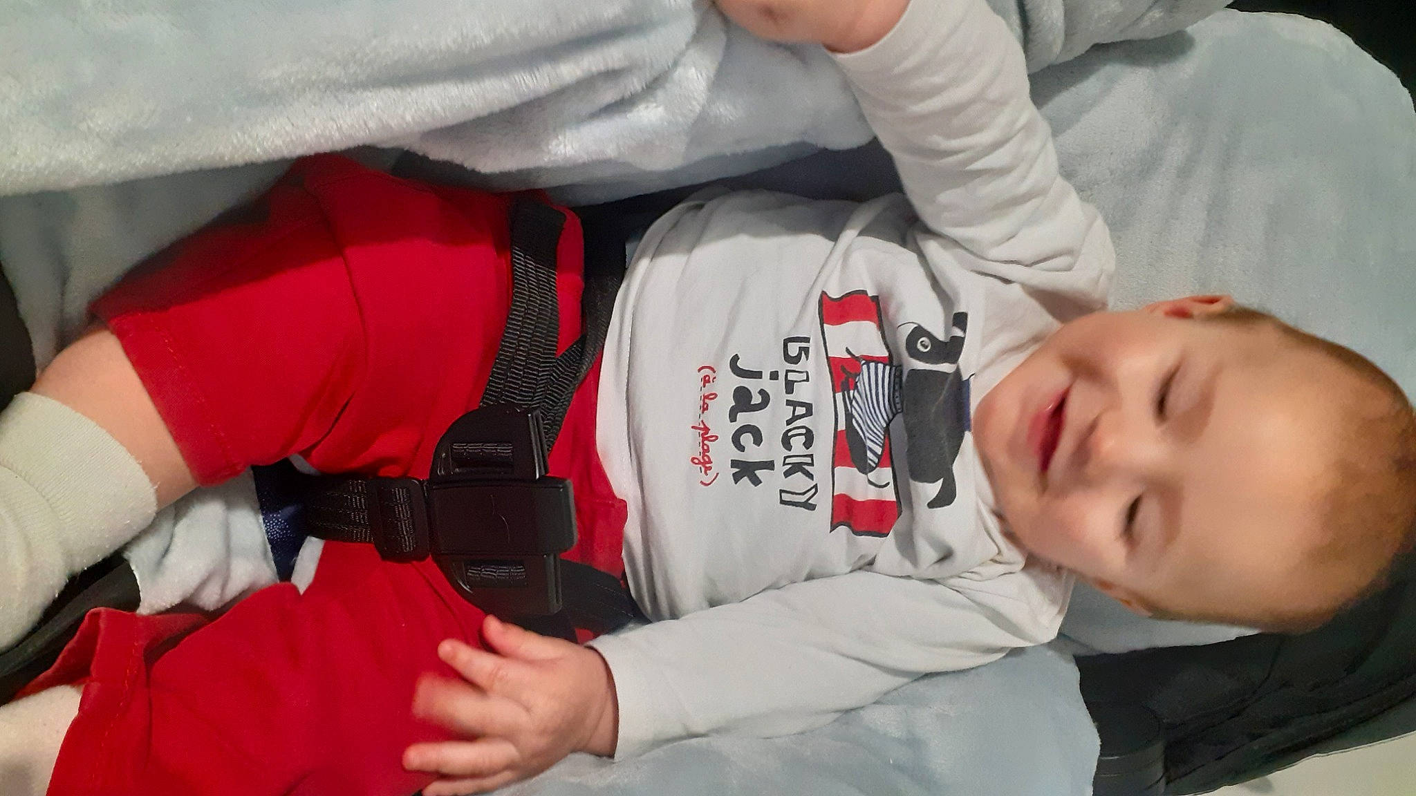 Deacon participe au concours pour gagner de l'argent avec cette photo : baby, carmine, child, comfort, dobok, elbow, gesture, japanese_martial_arts, joint, joy, karate, mammal, martial_arts, martial_arts_uniform, person, product, sleeve, sports_uniform, toddler, uniform