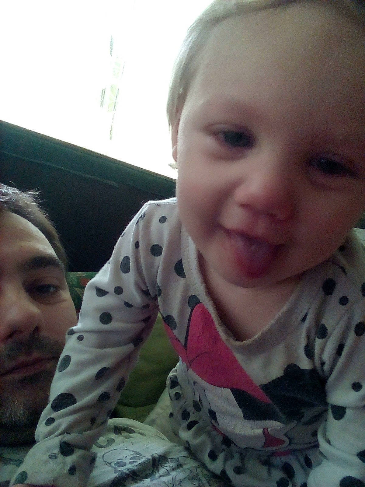 Melina a rejoint le concours — aidez-le/la à gagner de superbes lots ! baby, cheek, child, cool, eye, face, facial_expression, finger, forehead, fun, happy, head, lip, mouth, nose, pattern, person, selfie, skin, smile