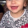 Kaylina a rejoint le concours — aidez-le/la à gagner de superbes lots ! baby, bangs, cheerful, child, closeup, clothing, eyelashes, eyes, face, hair, happy, heart_patch, indoors, leopard_print, mouth, pajamas, portrait, smiling, teeth, toddler