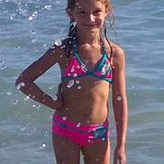 Eva participe au concours pour gagner de l'argent avec cette photo :