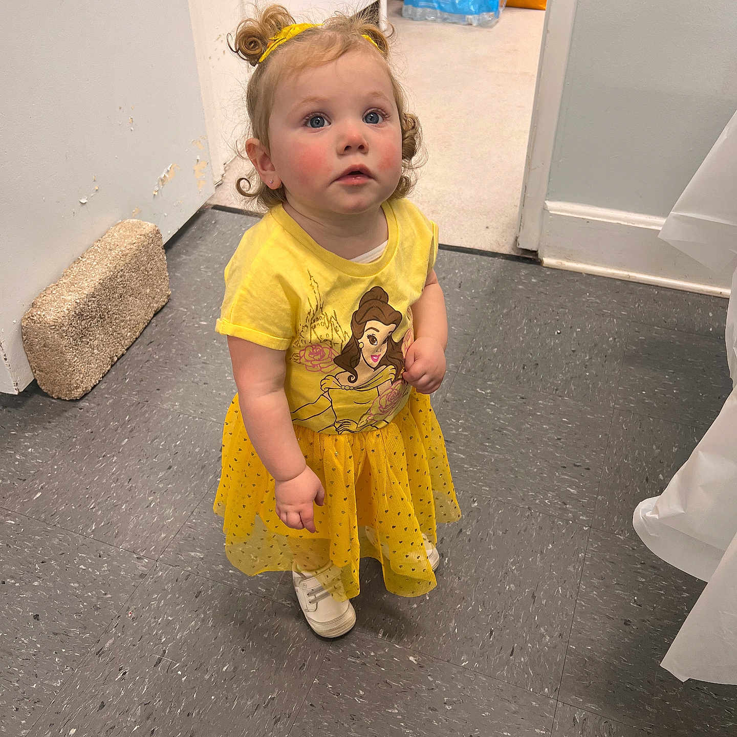 Evelyn is registered to the contest to win money with this photo: accessories, baby, bag, bodypart, child, clothing, dress, eveningdress, face, female, finger, formalwear, girl, hand, handbag, head, pants, person, photography, portrait