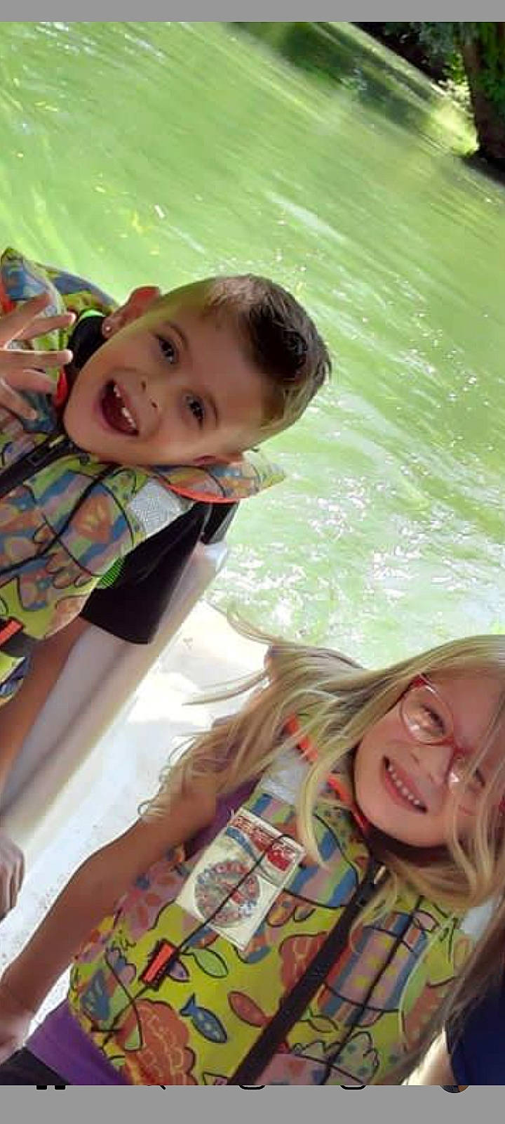 Wyatt participe au concours pour gagner de l'argent avec cette photo : cheek, facial_expression, fun, grass, hairstyle, happy, human, joy, leisure, lip, mouth, nose, organ, people_in_nature, person, photograph, skin, smile, summer, vertebrate