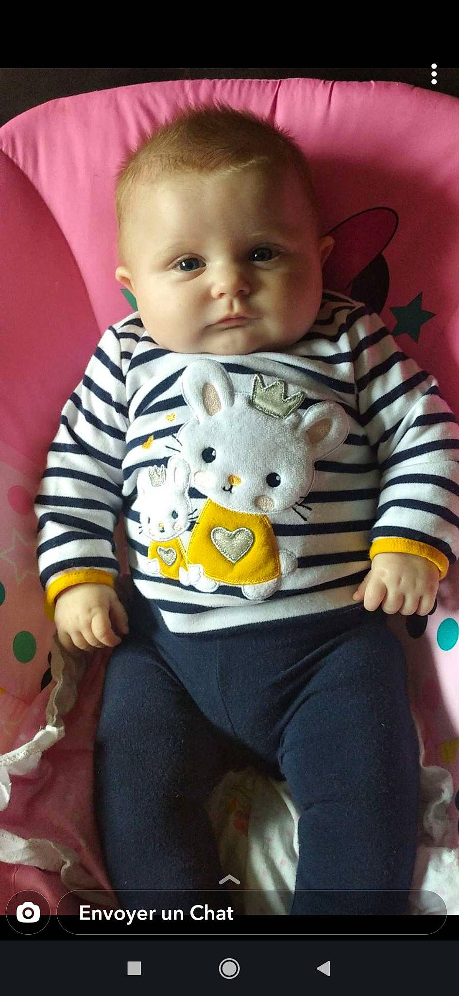 Syana a rejoint le concours — aidez-le/la à gagner de superbes lots ! baby, baby_toddler_clothing, cheek, child, eye, face, happy, head, iris, mouth, neck, nose, outerwear, people, person, skin, sleeve, standing, t_shirt, toddler