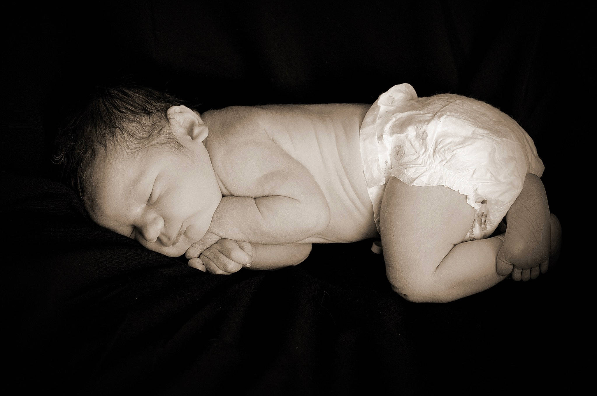 Jayce is registered to the contest to win money with this photo: art, baby, child, comfort, darkness, elbow, flash_photography, gesture, hand, headgear, human_leg, mammal, monochrome, monochrome_photography, person, portrait_photography, sitting, still_life_photography, stock_photography, toddler