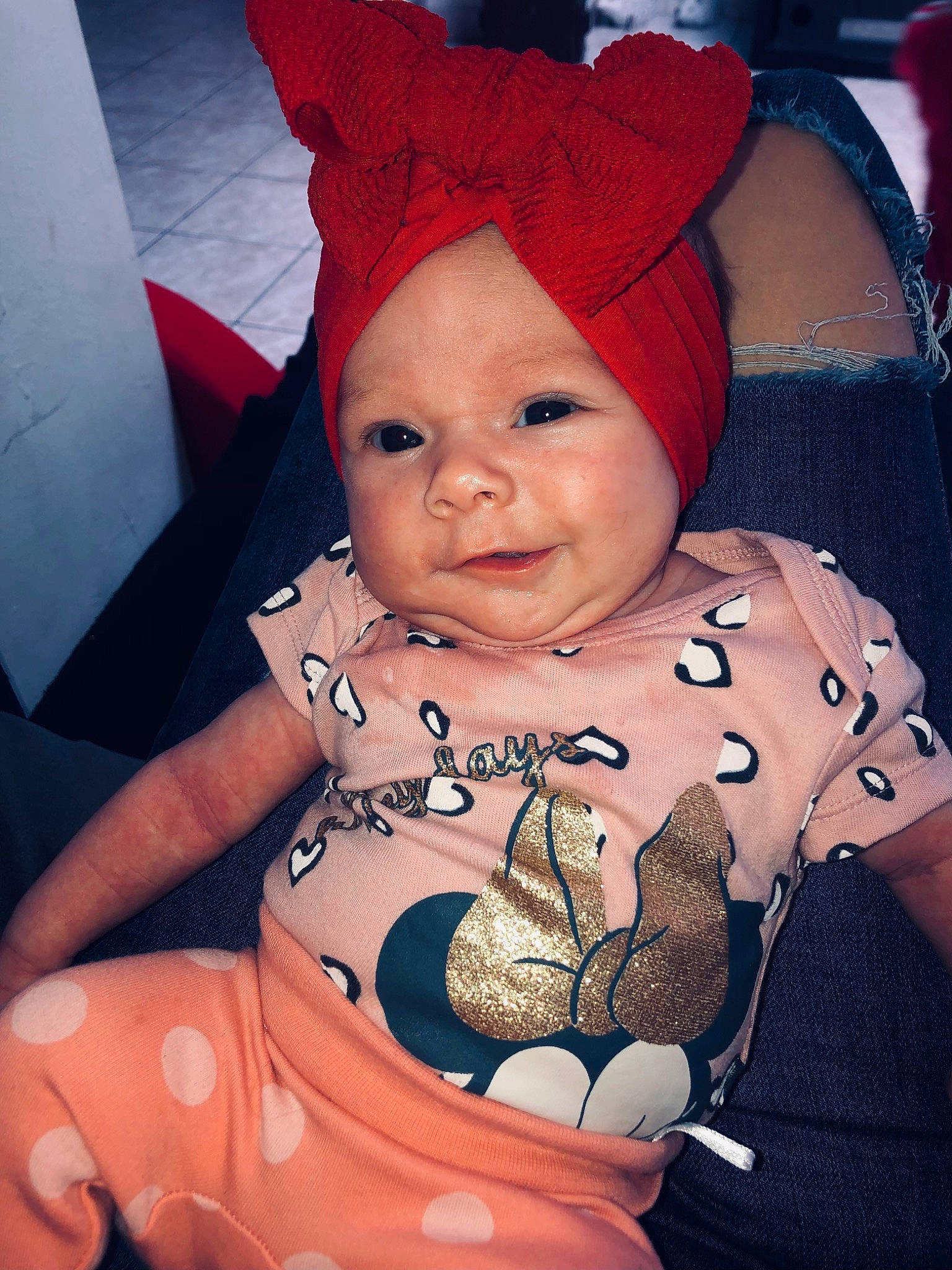 Oksana a rejoint le concours — aidez-le/la à gagner de superbes lots ! baby, baby_toddler_clothing, blue, cap, cheek, cool, costume_hat, eye, eyebrow, hairstyle, happy, hat, headwear, human_body, iris, lip, mouth, person, pink, skin